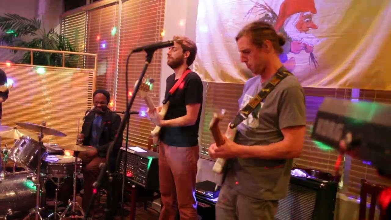 Mekong Xpress I Can't Understand You (Joe Quarterman) Live at Mekong 2014