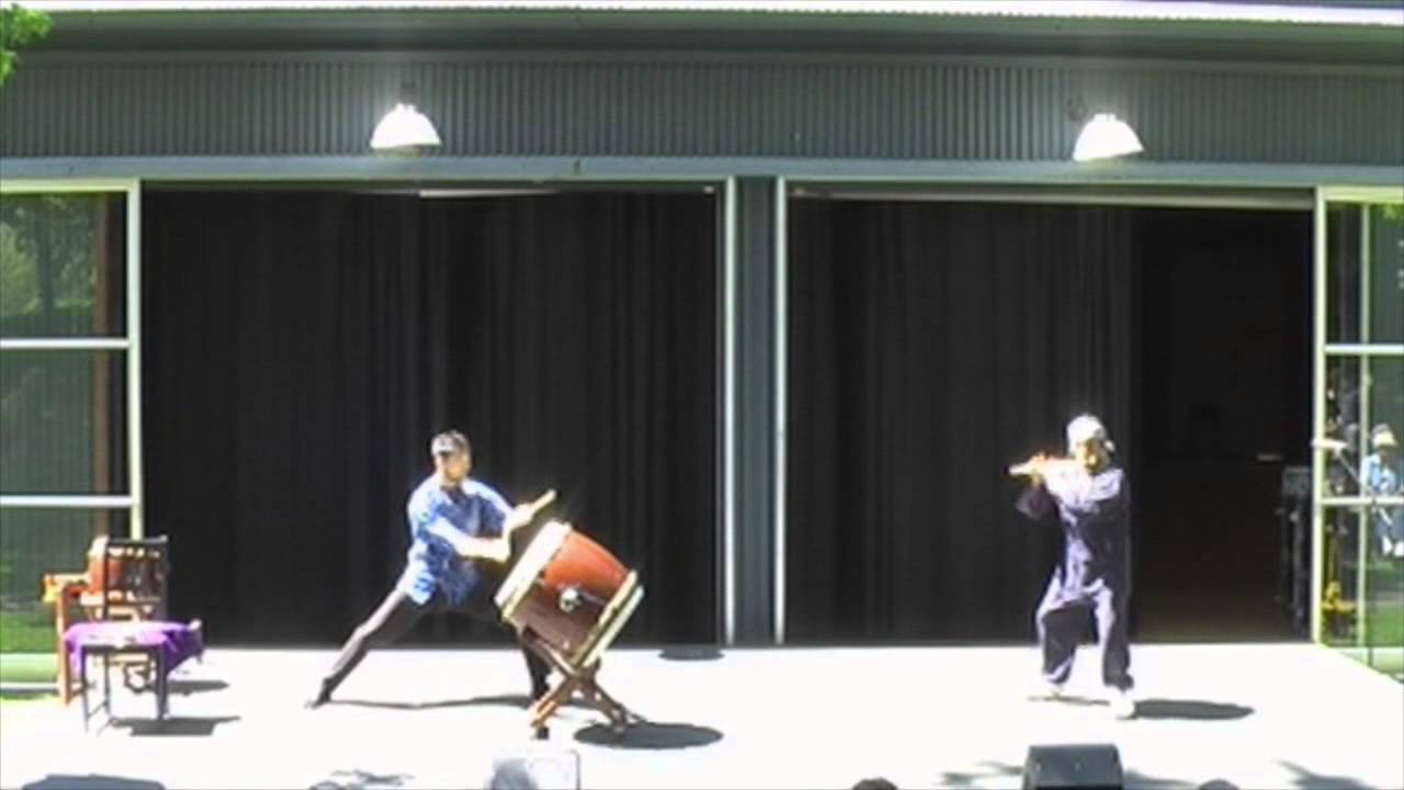 Maru at Summer Odori - improvised taiko and shinobue