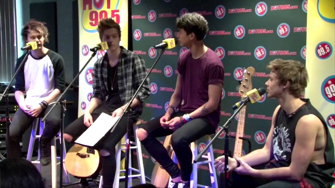 TRUTH OR DARE with 5 Seconds of Summer
