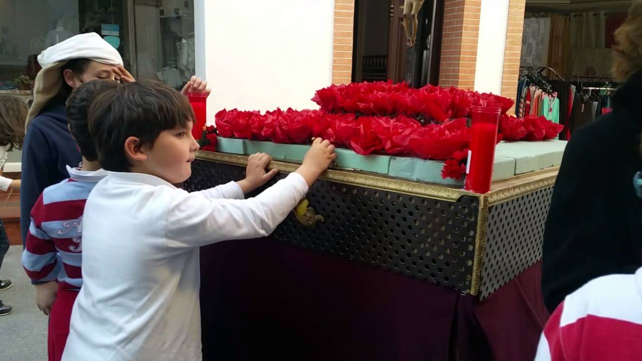 Pasos de niños/Arahal Información