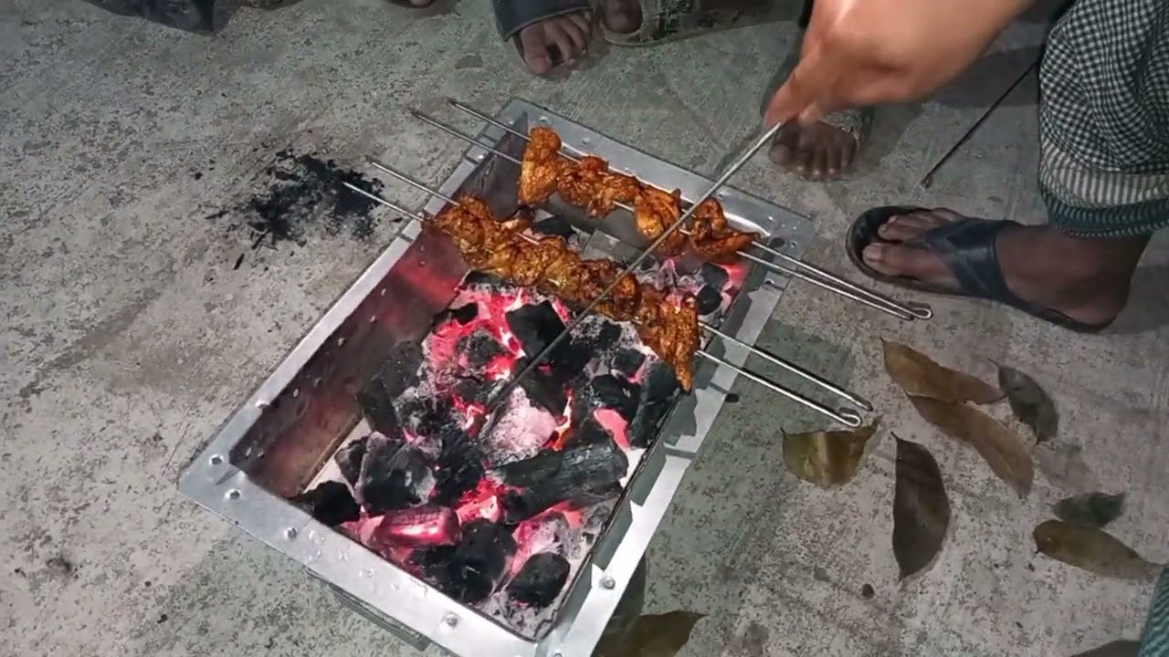 সবাই মিলে বারবিকিউ পার্টি করলাম 