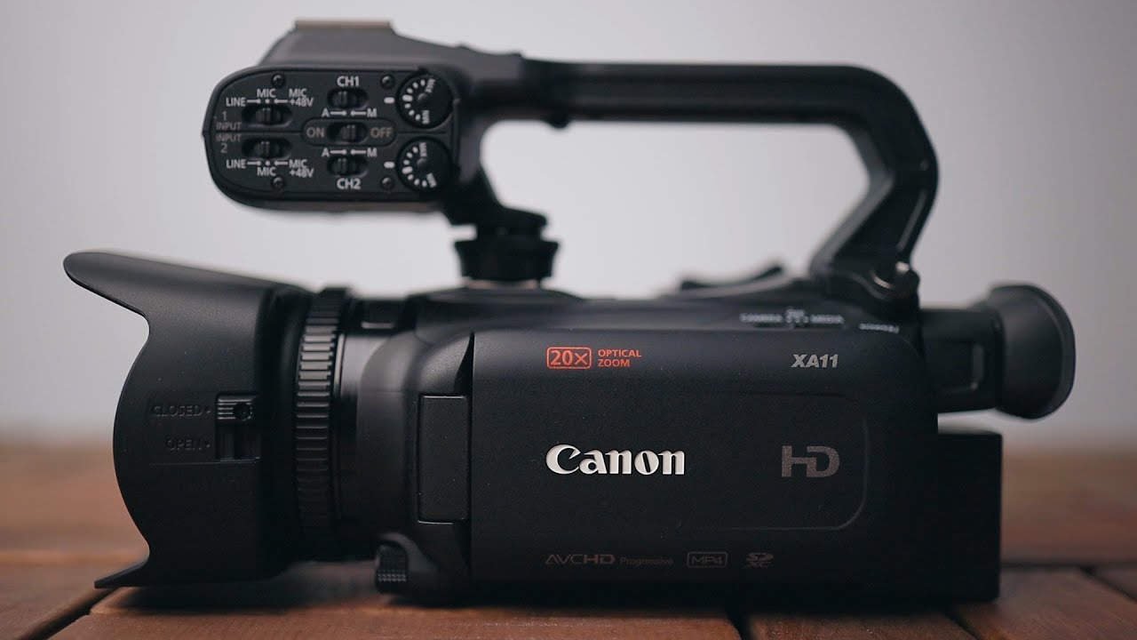 نظرة أولى على كاميرا فيديو احترافية من كانون Canon XA11 Unboxing & Specs