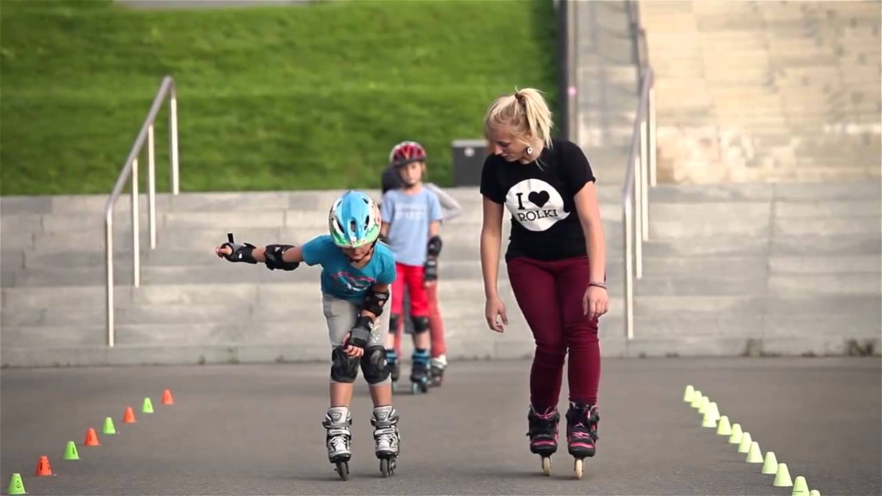 Nauka freestyle slalomu na rolkach - I Love Rolki Warszawa