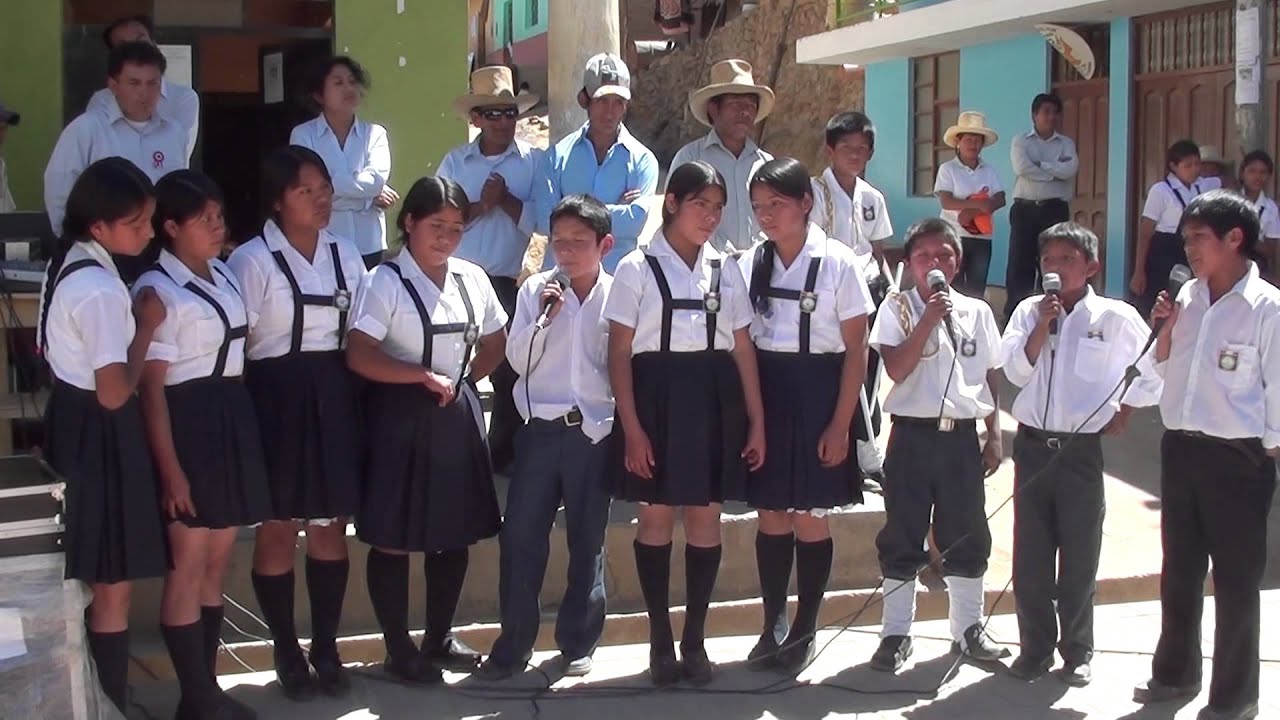 CORO COLEGIO TUPAC AMARU II DE LLAGUEN - MARINERA NORTEÑA
