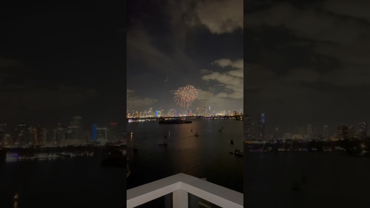 Firework Views #balcony #biscaynebay #miamibeach #miami #fireworks #views #hotel #resort #lifestyle