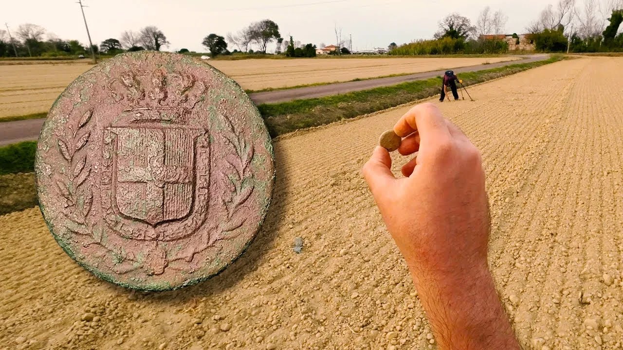 BOTTONE SABAUDO e MONETE - Ricerca con il METAL DETECTOR