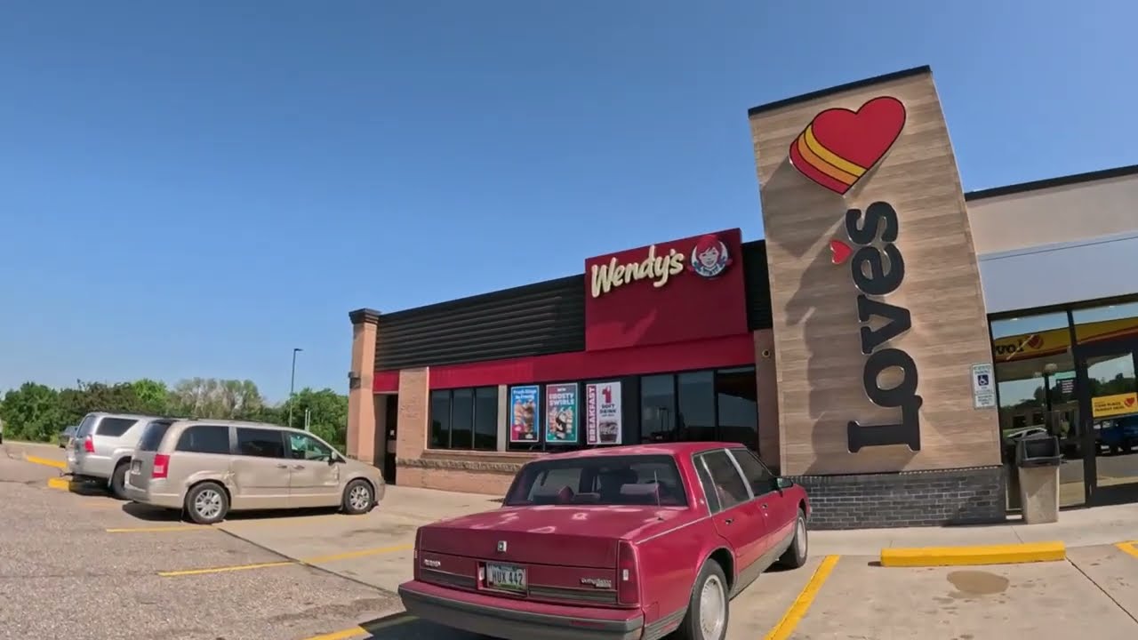 Love’s Truck Stop Albert Lea MN | I‑35 Exit 11 – Parking & Full Service