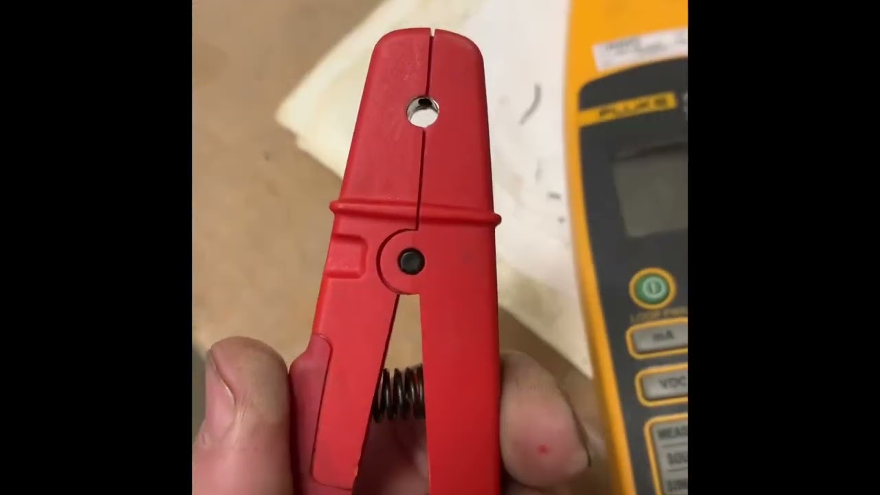 Measuring Milliamps with a Fluke 773 example