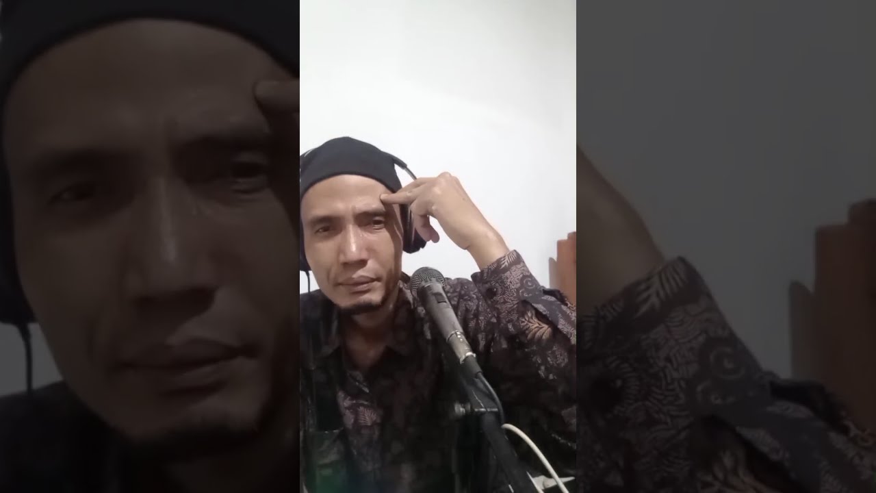 FANS OF RHOMA AND SONETA sedang live sekarang!