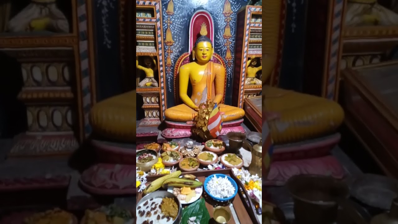 මැදින් පොහොදින මැදවෙල රජමහා විහාරස්ථානයේ පැවති අලුත් සහල් මංගල්‍යයේ දහවල් සමිබුද්ධ පුජාව.