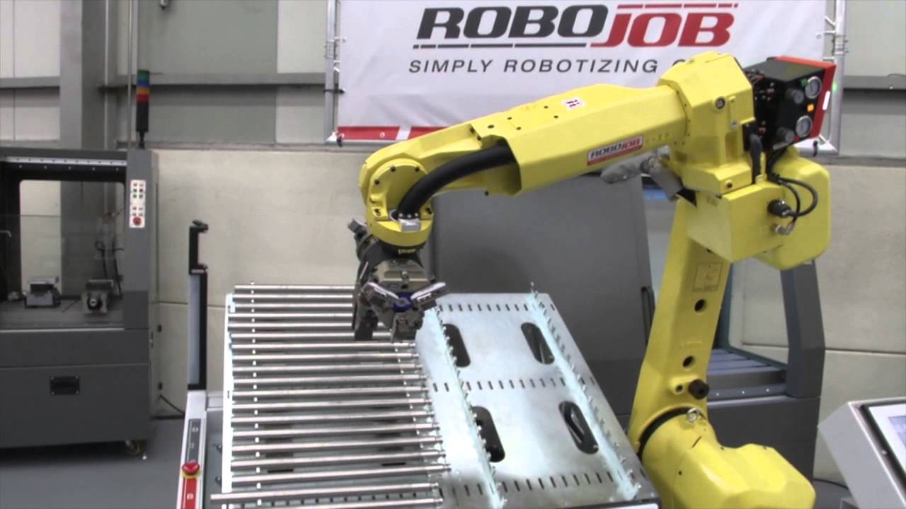 Loading and unloading of axes in CNC lathes