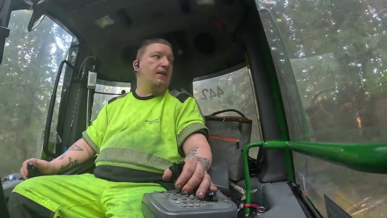Höpötystä kelirikosta ja nyt näette sormi työskentelyä videon muodossa 😂