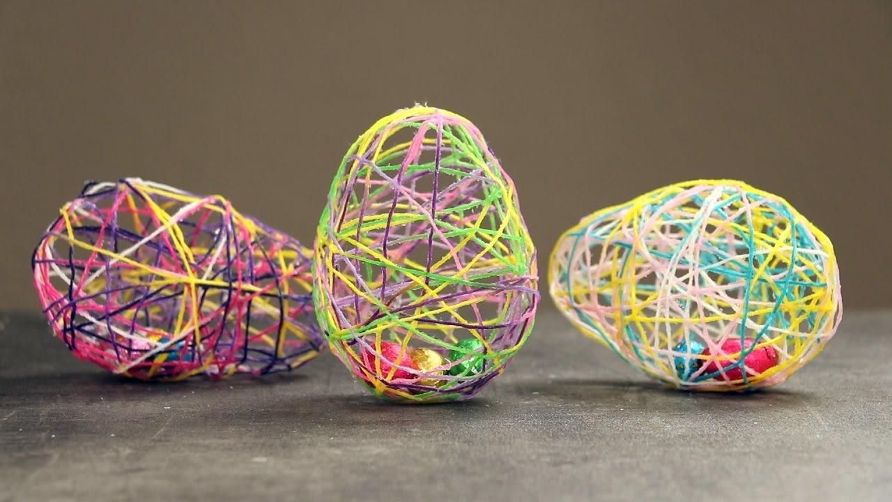 Creare un cestino pasquale, con colla e un palloncino: semplice!