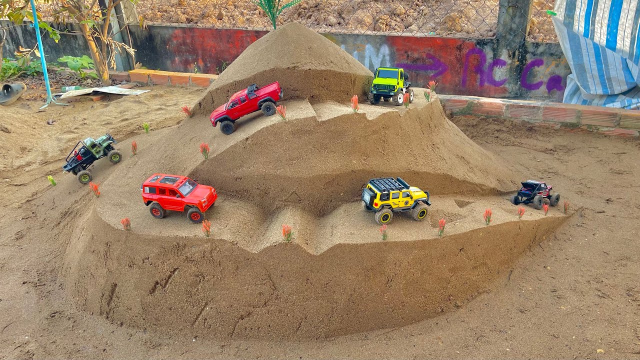 RC Off-Road Extreme! Conquering the Sand Mountain🔥