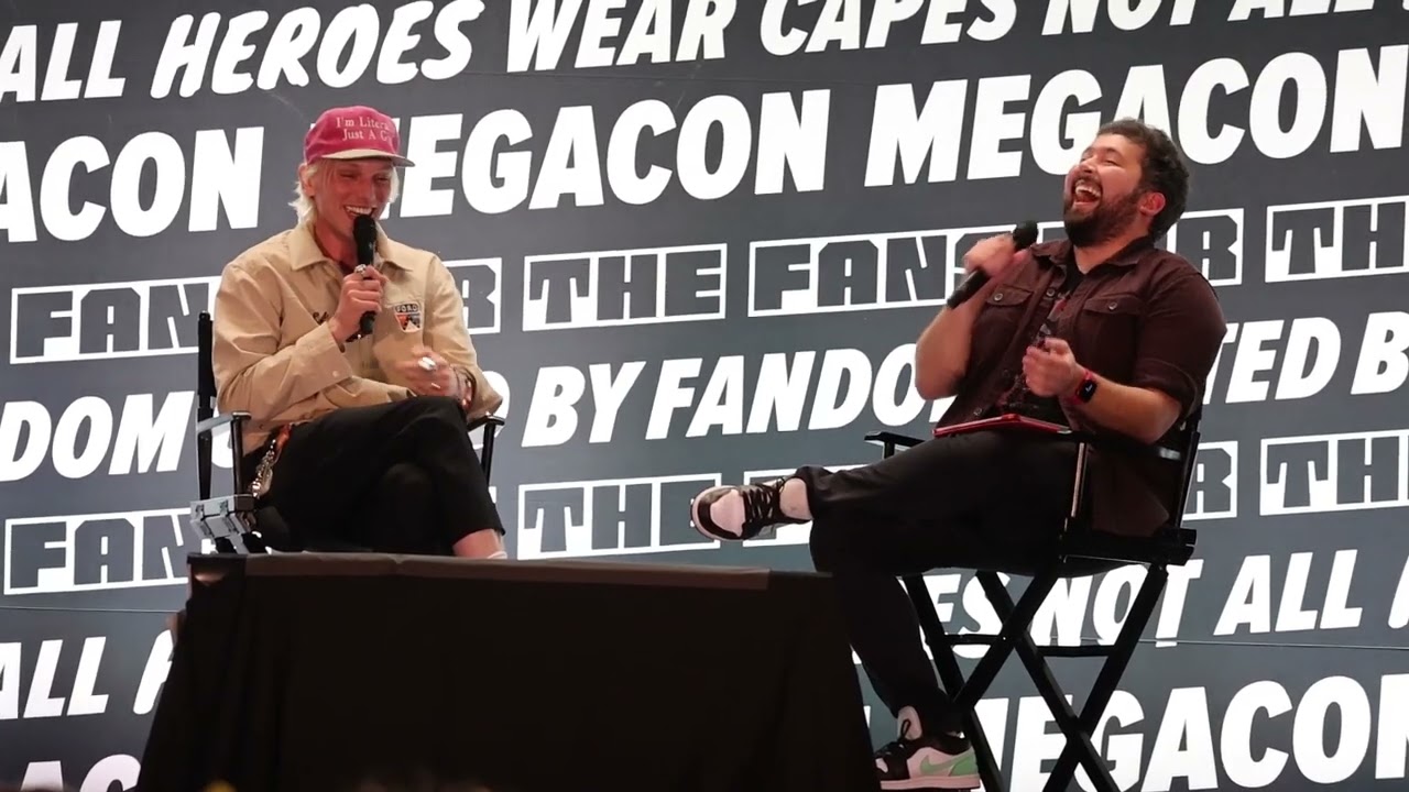 Становлюсь участником дискуссии Vecna ​​на MegaCon с Джейми Кэмпбеллом Бауэром!!!