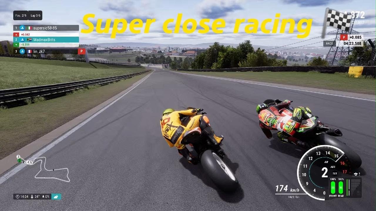 Super close racing at Kayalami