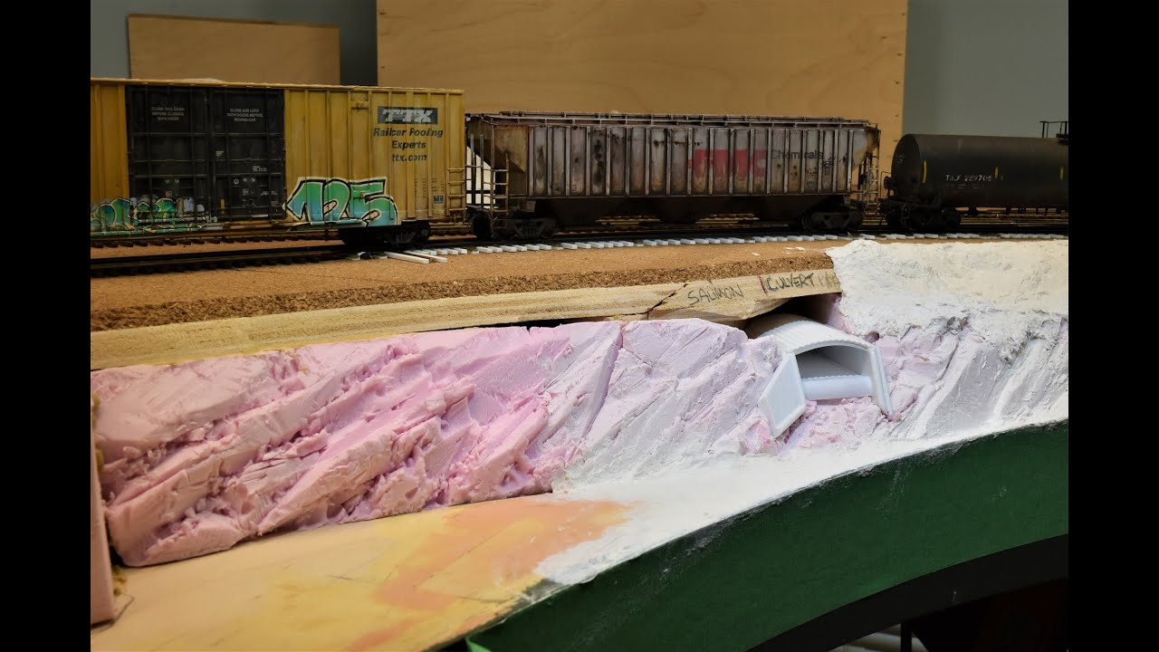 Pink Foam is a Model Railroader's Best Friend for Terrain Building # 31 | Boomer Diorama