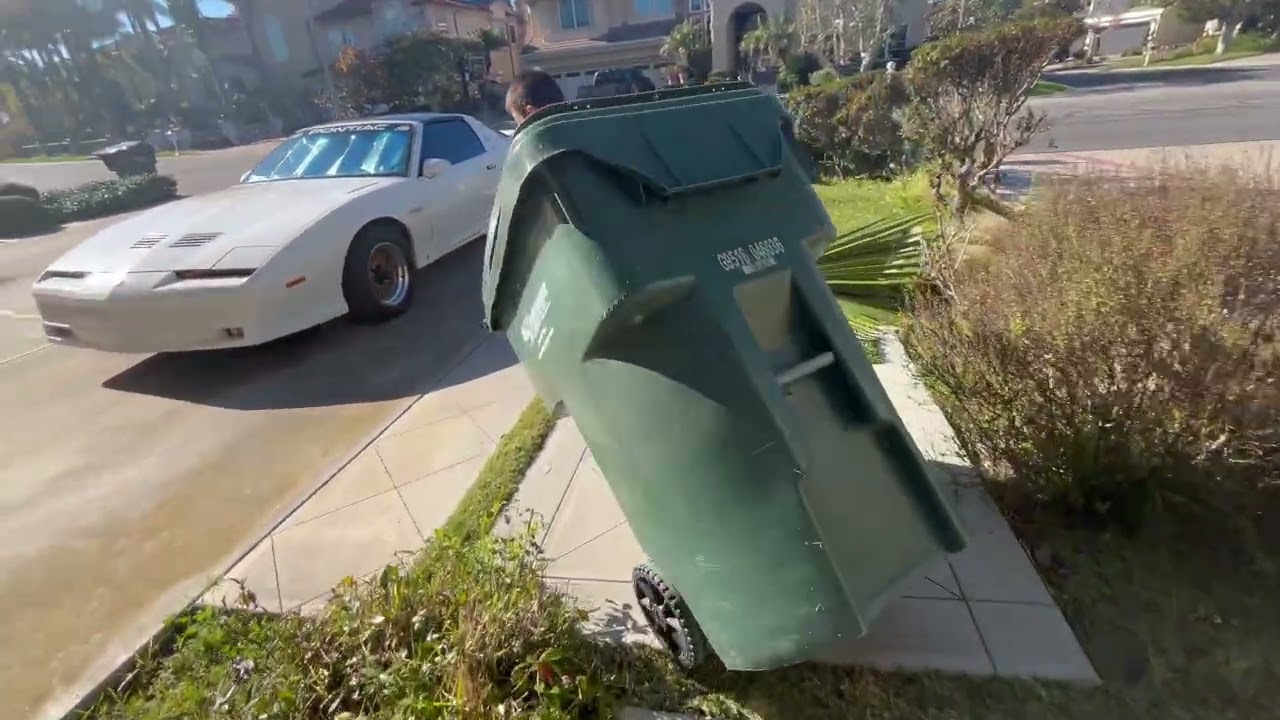 Let’s take out the trash cans! 😁