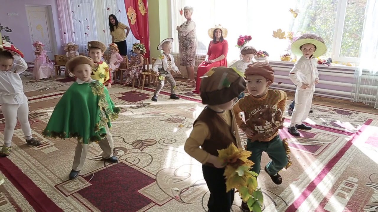 Танець грибочків