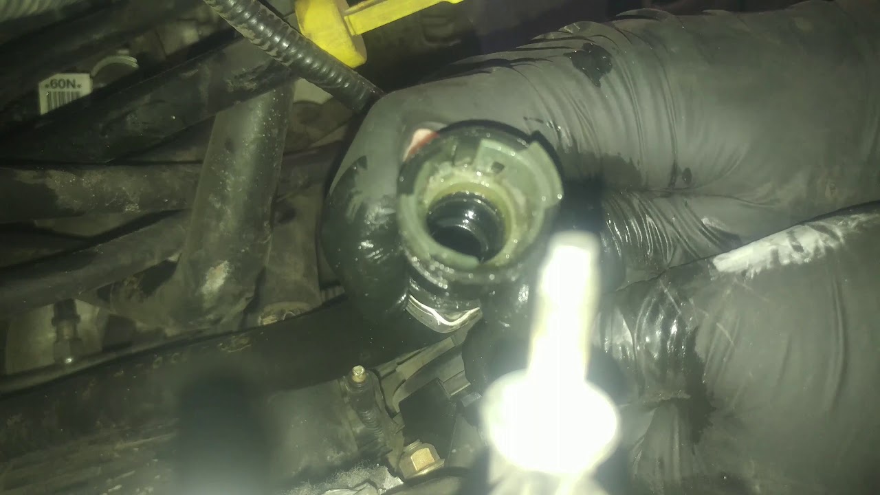 Замена радиатора отопителя Ford F250 F350 F450 F550 1999 года выпуска