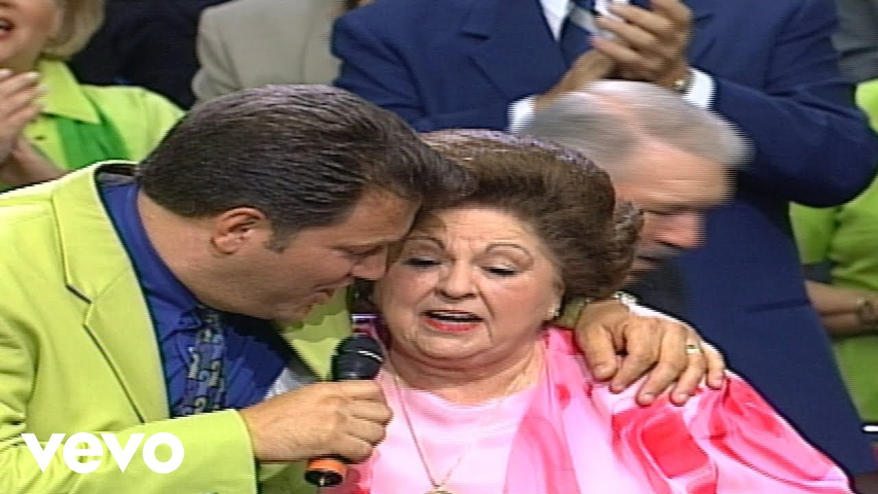 Bill & Gloria Gaither - It's Shouting Time in Heaven [Live] ft. The Hoppers