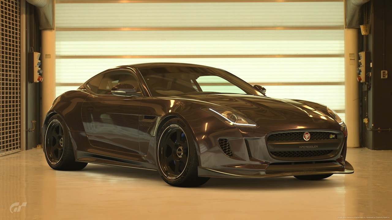 Gran Turismo® 7 25th PS4 Pro, Engine Room: F-Type R (WB) '14 Eritrea 🐯