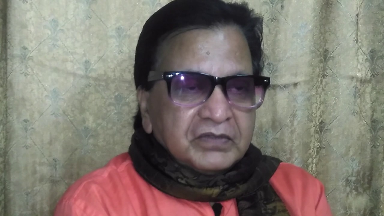 Singer RoshanJamil says Shame on KaranJohar on disrespect of Rafi Sahab .