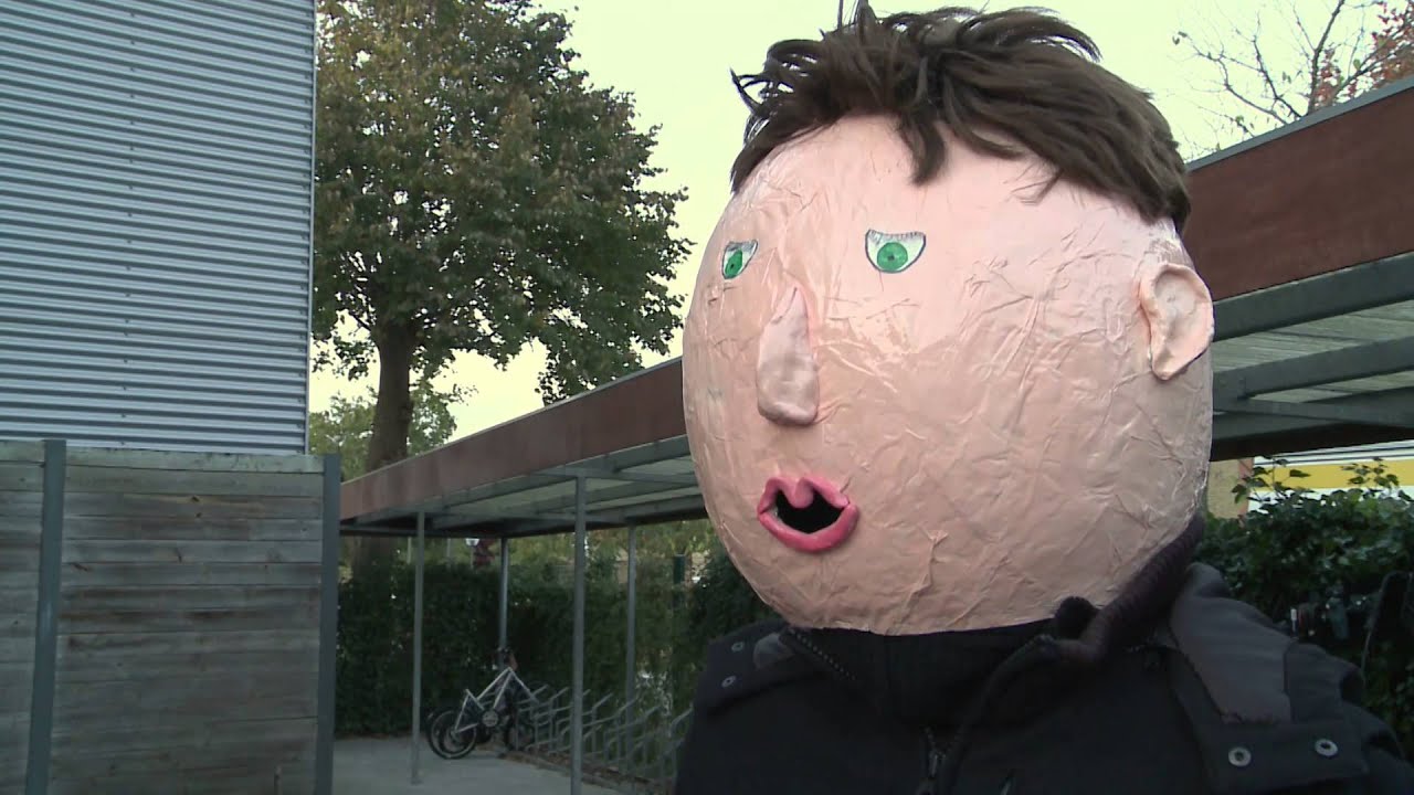 Wat is er aan de hand in Viesvuilland? Afvalbeer - De Zonnetuin.