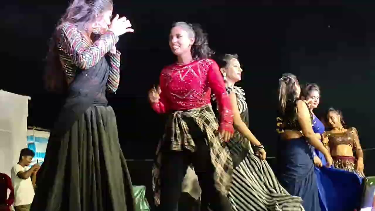 kurradu baboye marvellous perfomance ||chinnu and Nellore Kavitha dance performance||Ramatheerdam