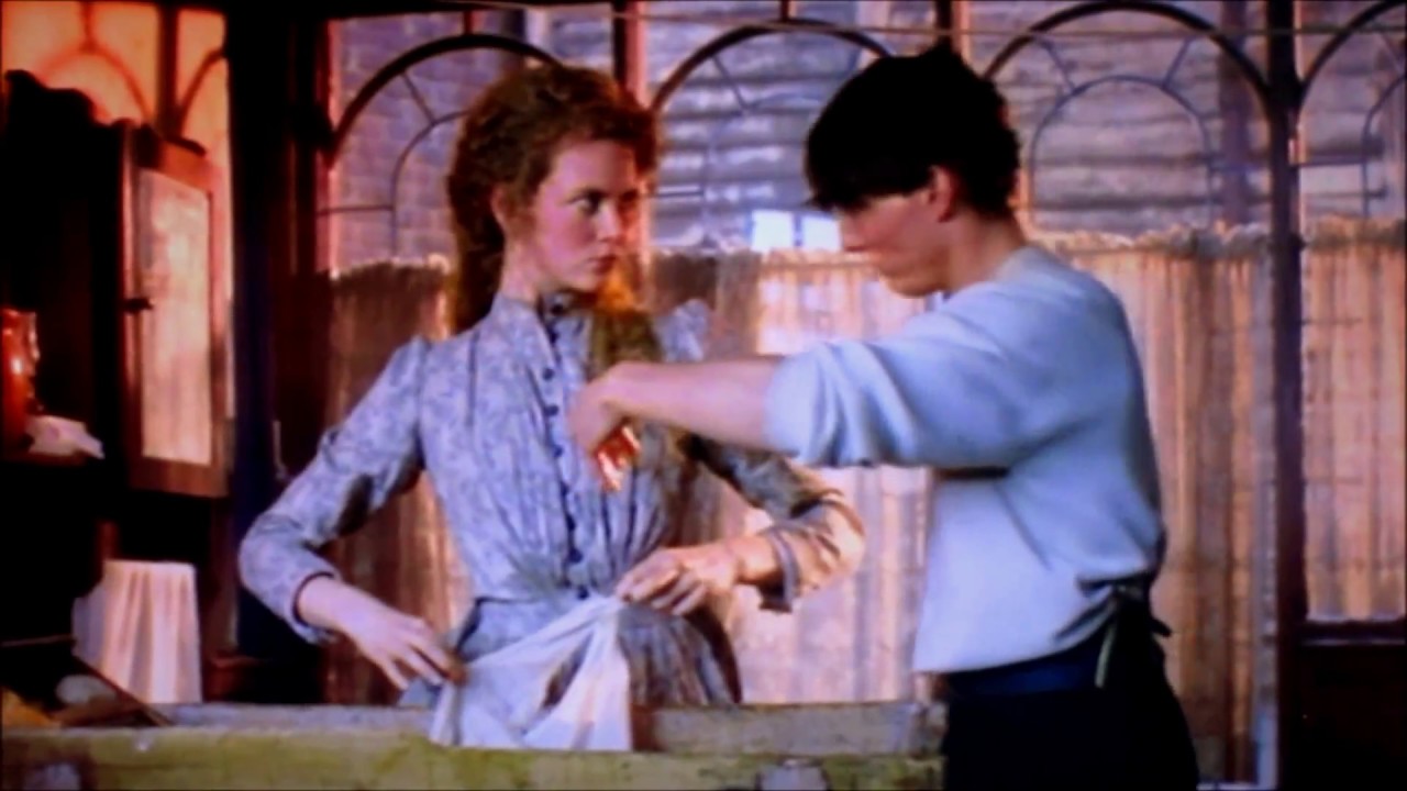 Far and Away Musikvideo Secret Land