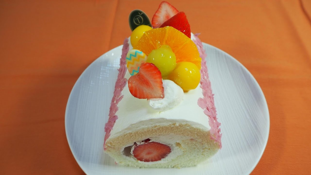フルーツケーキはやっぱり【新宿高野】フルーツが超新鮮で美味『カラふるロール』外見も美しい！東京・聖蹟桜ヶ丘