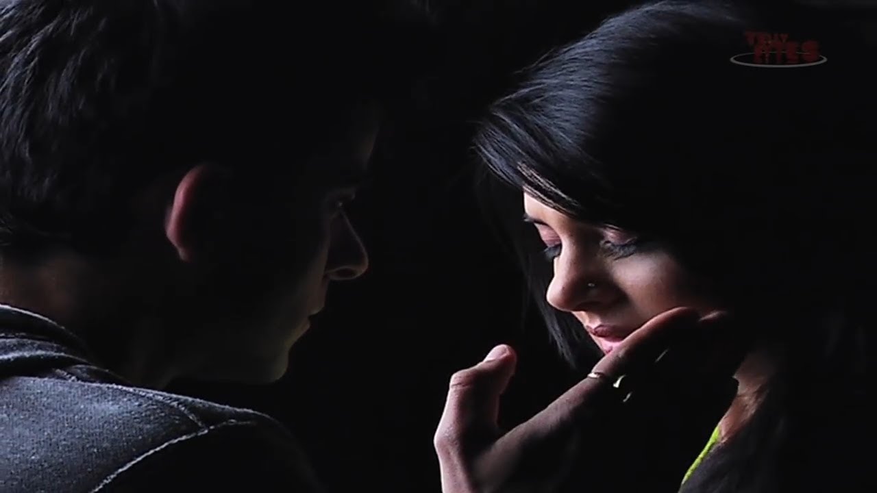 kumud Jennifer winget romantic 🍫🍫 chocolate day Status #Saraswatichandra rahe na kuch bhi darmiyan .