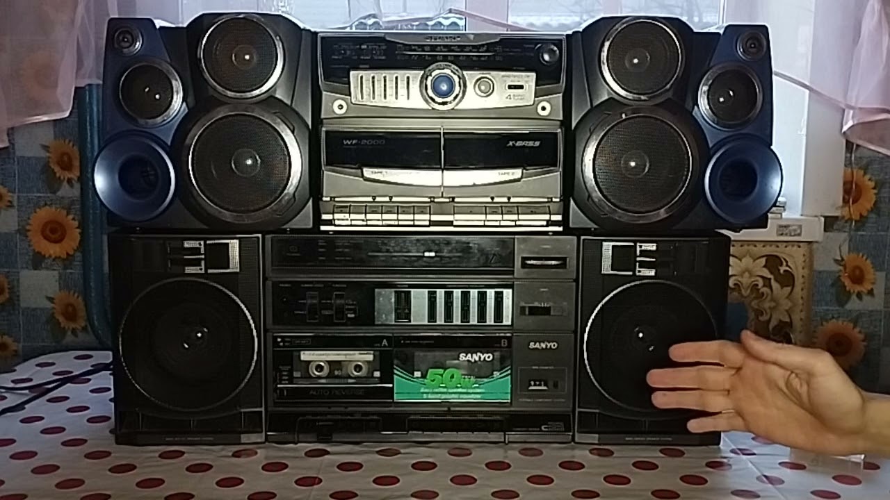 двухкассетная магнитола Sanyo s-33 и Sharp WF-2000
