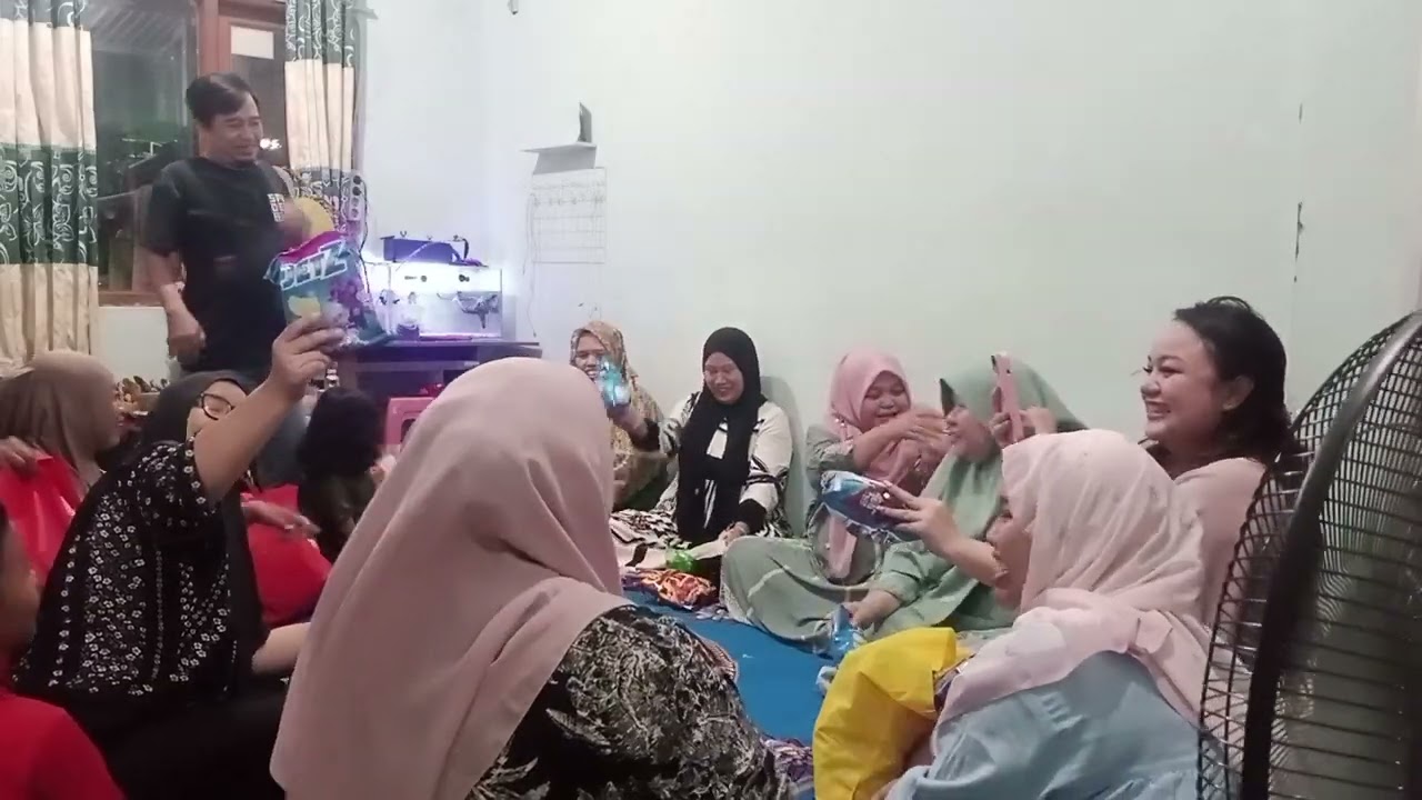 TUKER SNEK BERSAMA EMAK EMAK MAGADIR | BURU BURU BGT KEK MO AMBIL GAJI