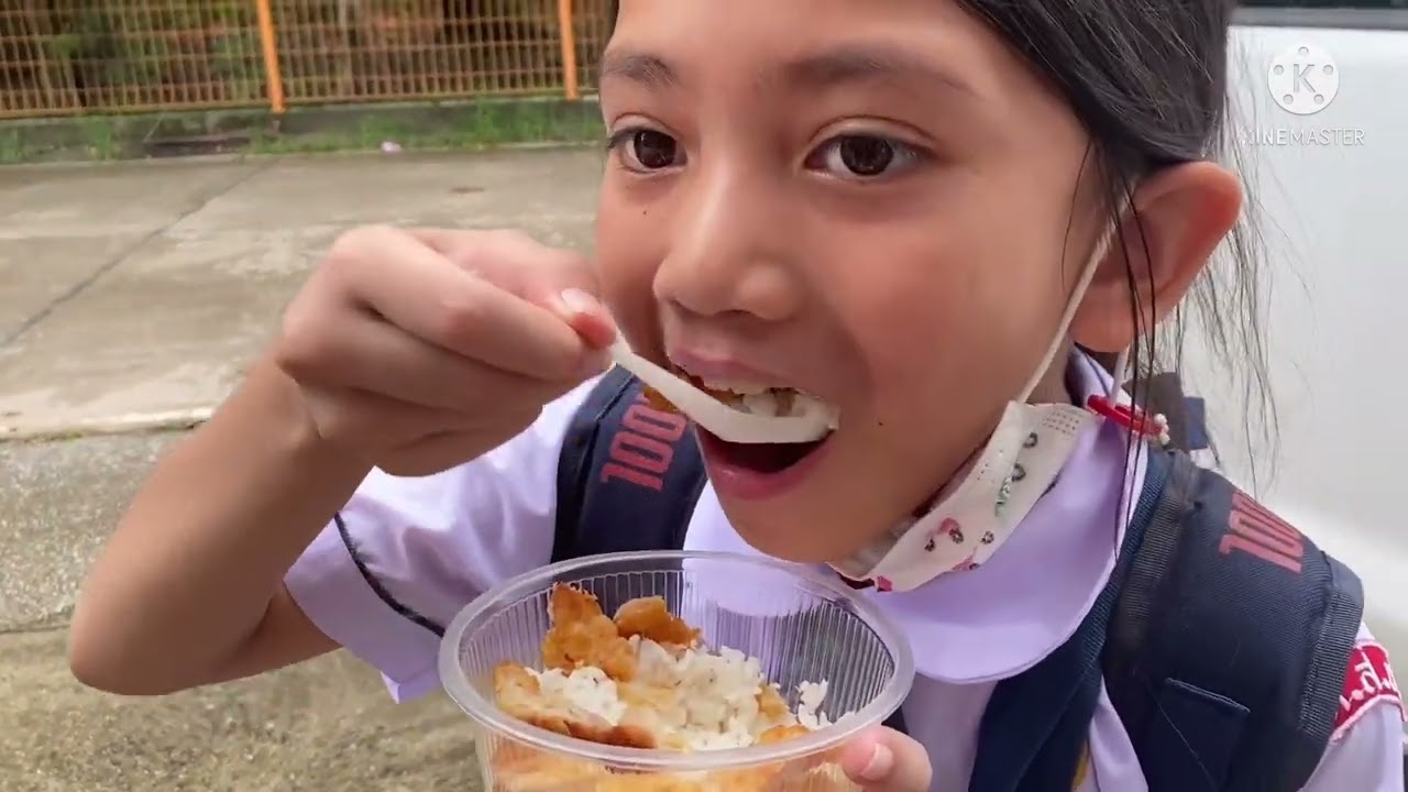 ไปรับพี่มิลินที่โรงเรียนตากสินบ้านค่าย พ่อกับแม่ไปย้อนวัยเด็ก กินขนมโรงเรียน