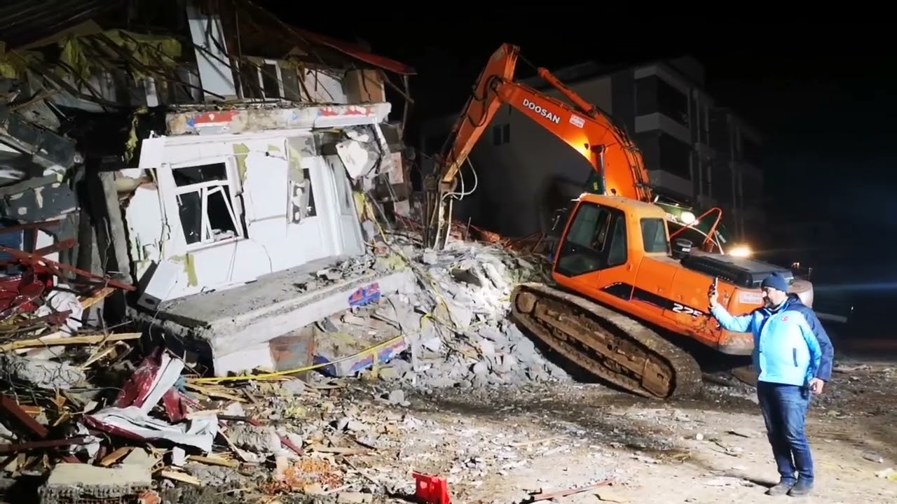 YOKSUL APARTMANI'NDA SON DURUM #PAZARCIK #Erdhej #Deprem