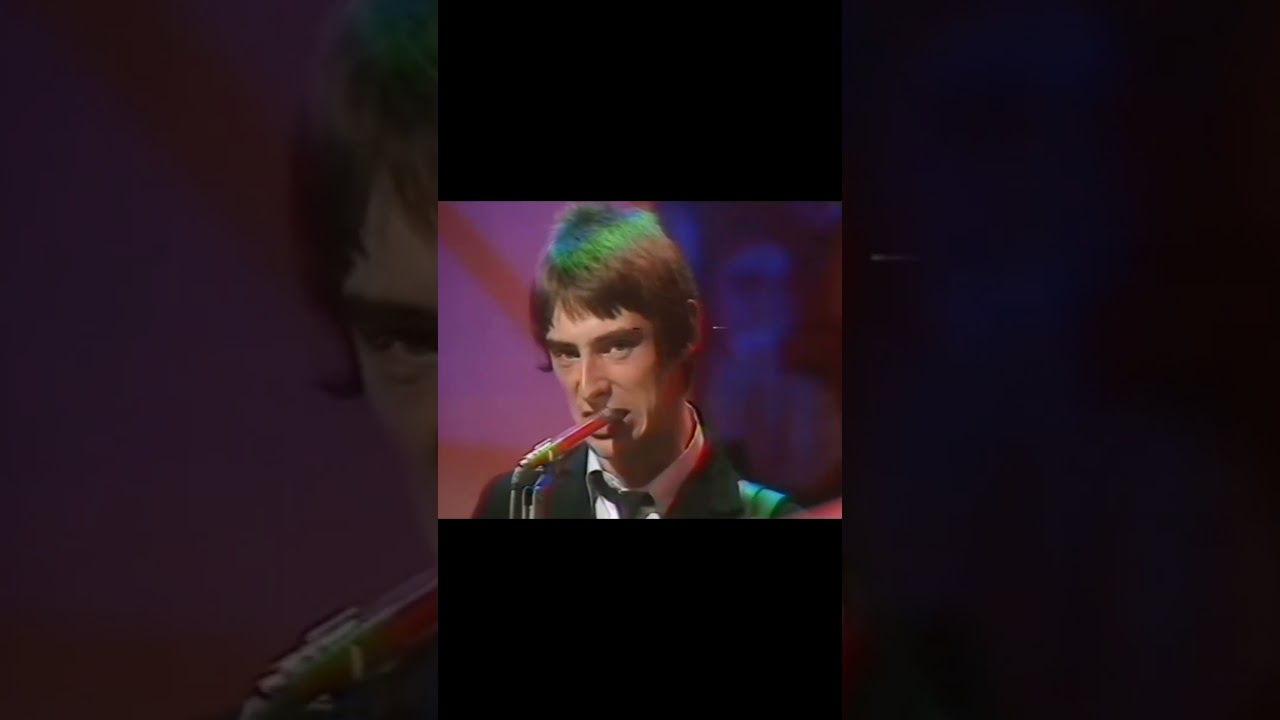 The Jam Live 1977: All Around The World on Top of the Pops (Rare Performance!)