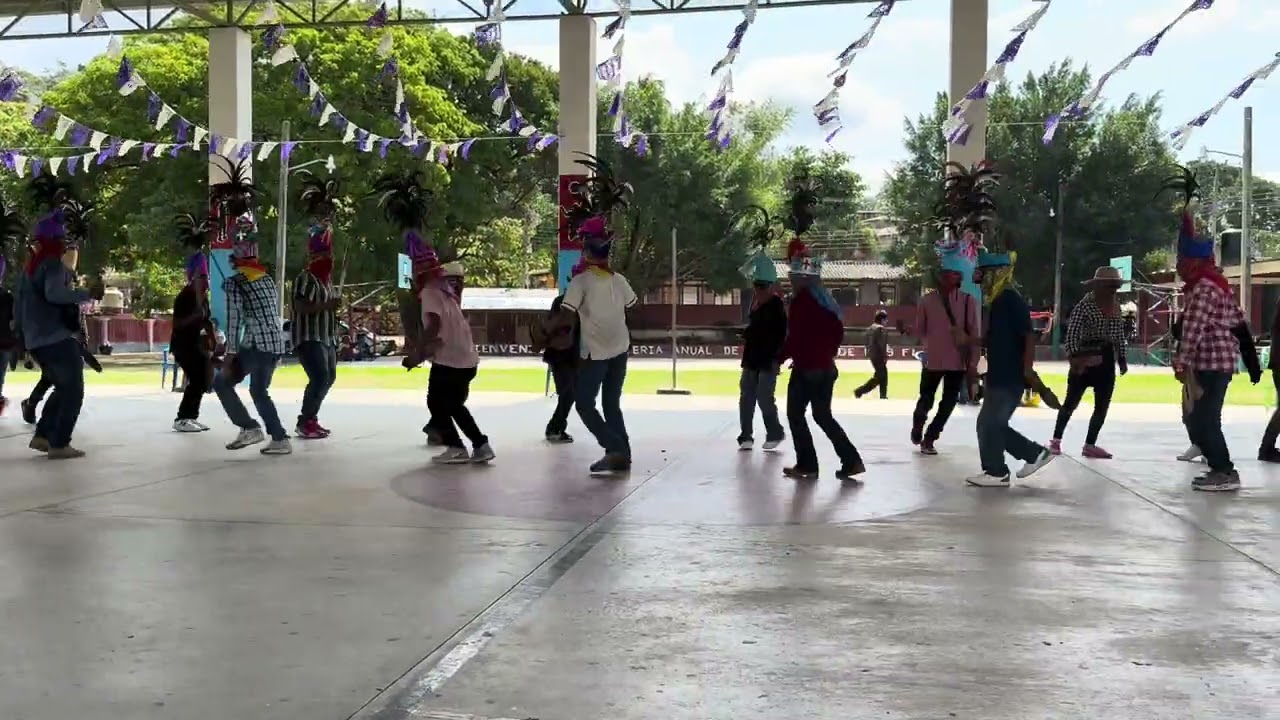 The Festival ￼￼of San José De La Flores / La Carnaval de San José de las Flores