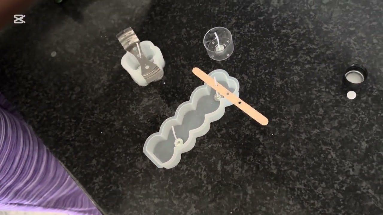Beginner Candlemaking. From melting wax, pouring into our molds and adding flavors in steps 🍃🍓🍦🍋‍🟩🍊