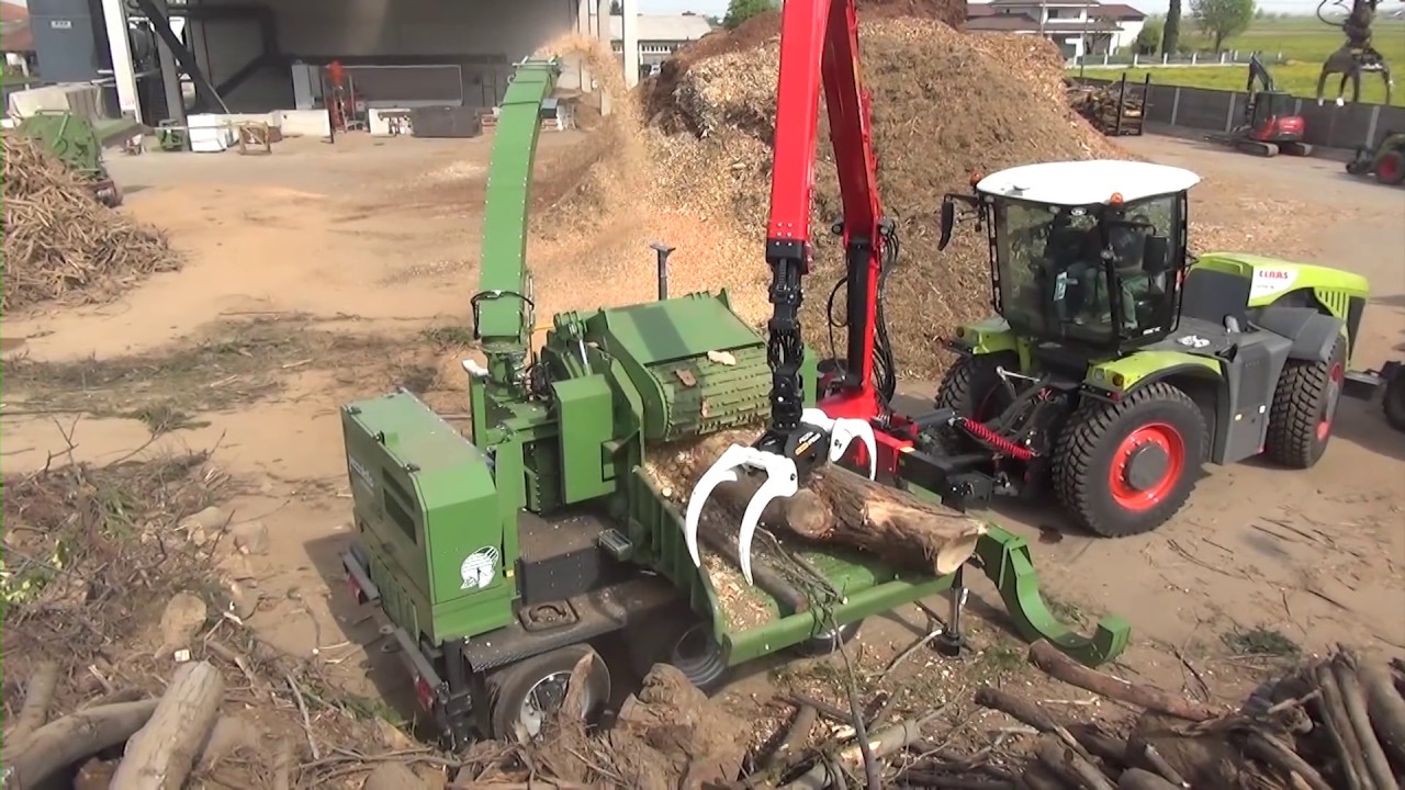 PEZZOLATO PTH 1200/1000 G - Cippatore a tamburo / Drum chipper driven by 500hp CLAAS tractor's PTO
