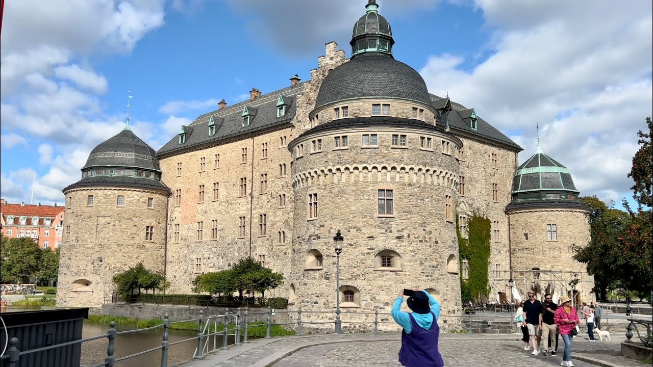Sweden City Walks: Örebro. Along the river to the castle and Open Air art exhibition.