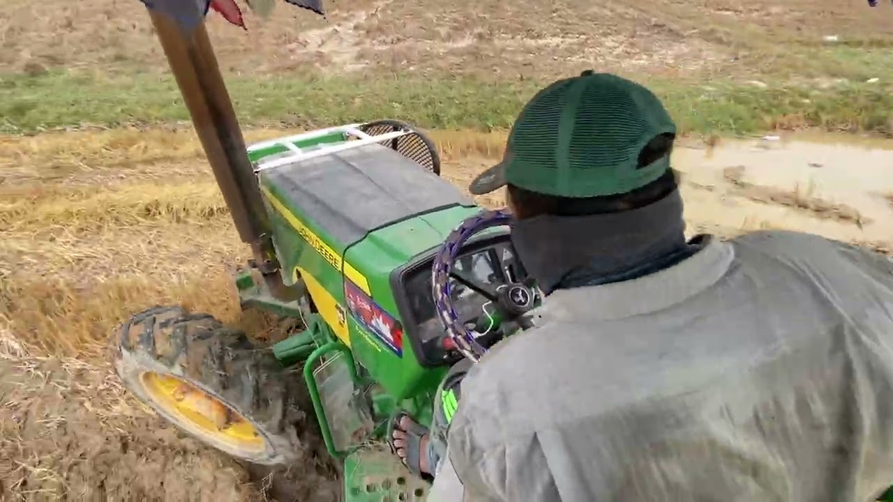 ជីវិតវិលវុលតែនិងស្រែ😂🚜💚