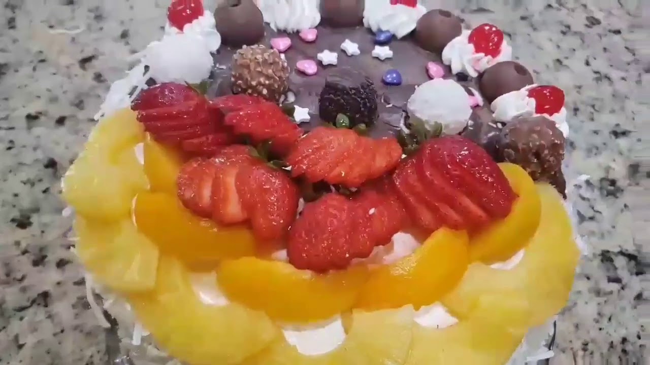 من نص كيلو دقيق أعملى أكبر تورته من الحجم الكبير تورته أربع طبقات