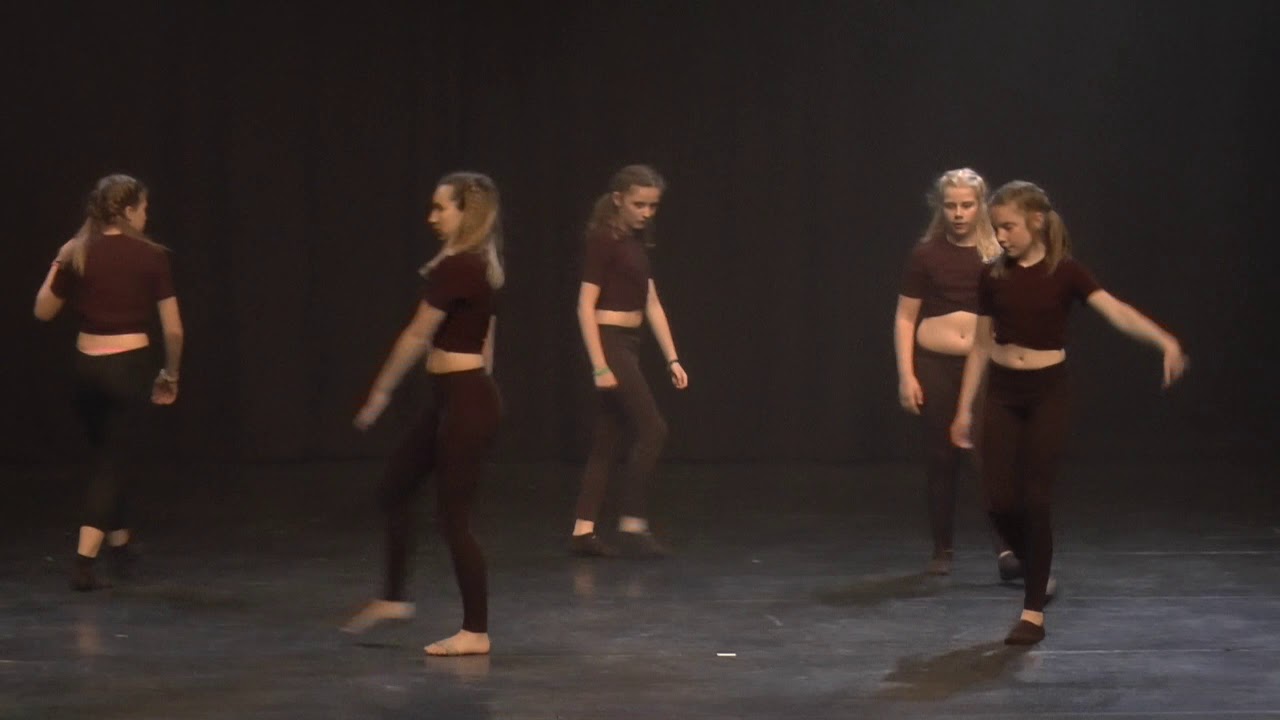 Dansshow 2019 Moderne dans 4-5-6 de leerjaar o.l.v. Imani (show 2)
