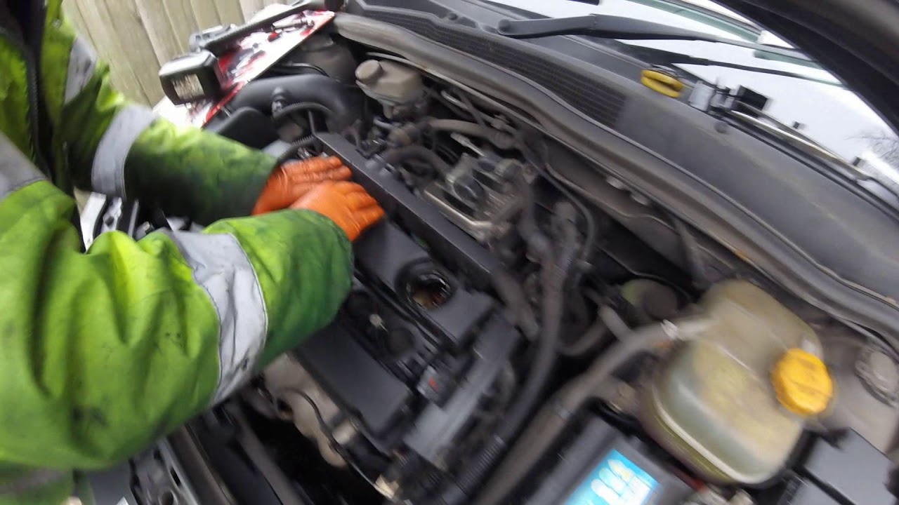 How to remove the valve cover Opel - VAUXHALL / Как снять крышку клапанов Opel
