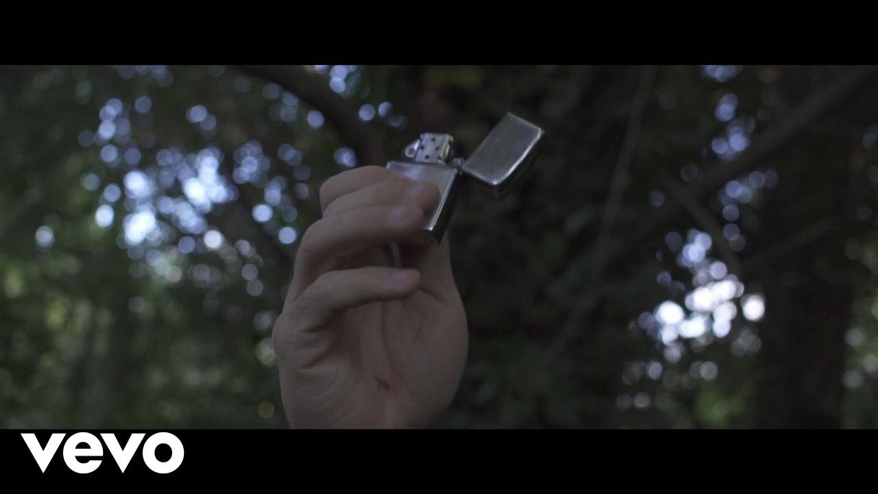 Muy Lejos - Caprichos ft. Piru Saez (17 Años Trilogy Part 2/3)