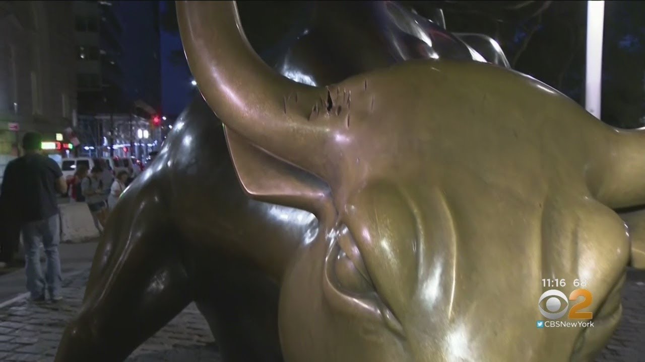 Man Arrested For Damaging Charging Bull Statue