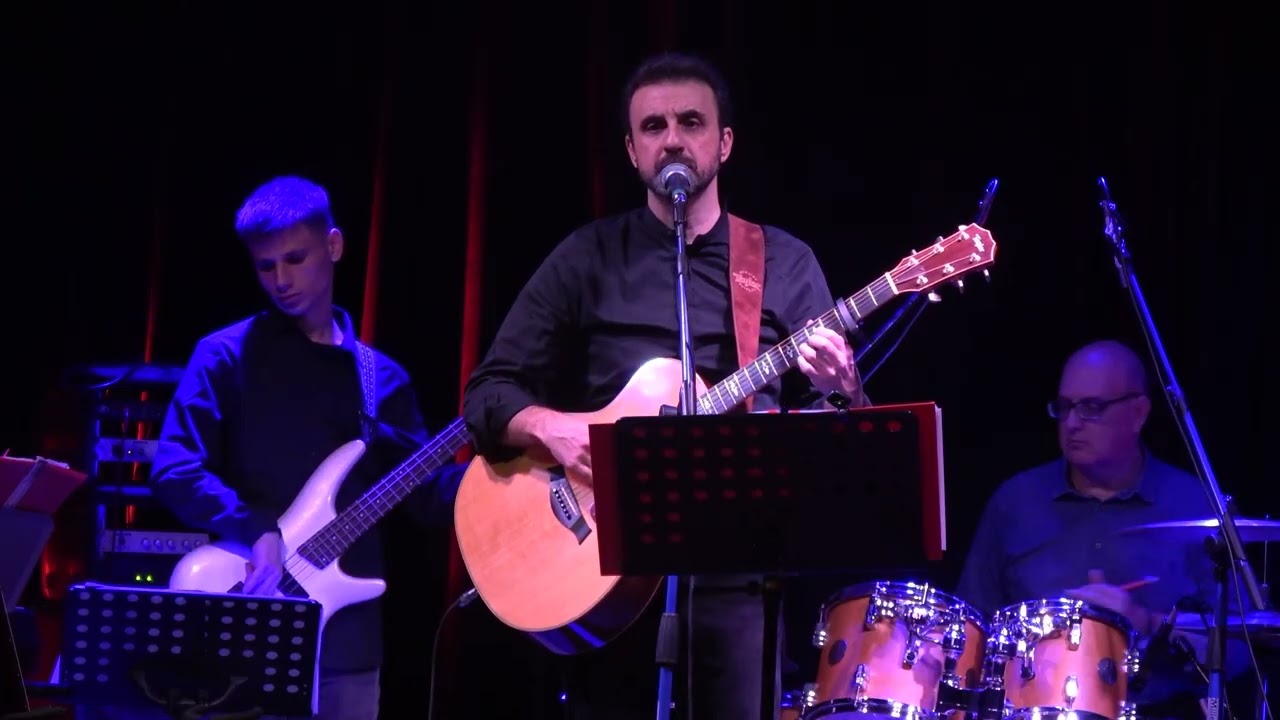 Αράχνη (Σωκράτη Μάλαμα) -  Γιάννης Γεωργιλάς -  Live στη 