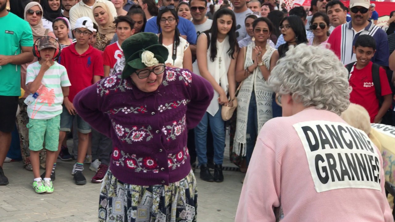 The Dancing Grannies @ Bahrain F1