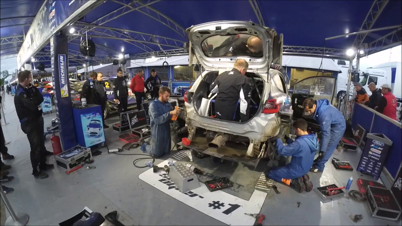 Nice photographer | WRC ORLEN 74th Rally Poland 2017 | Friday Action | Service Park